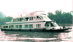 Cruise Boat to Yangshuo