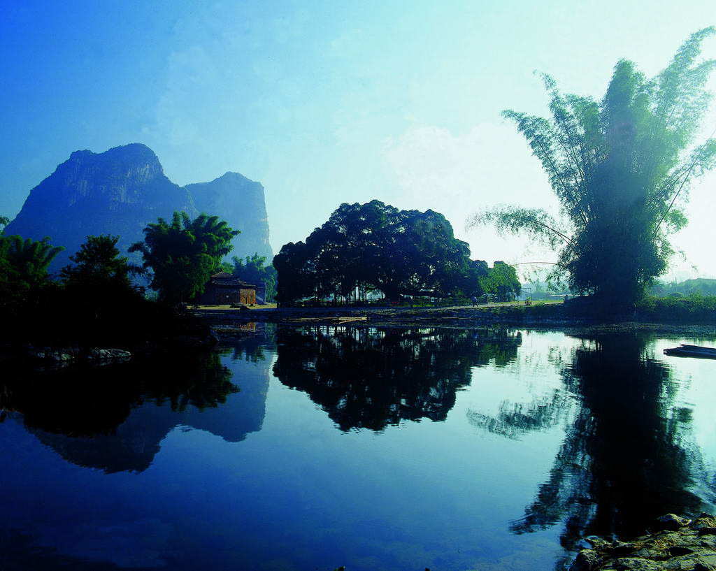 Guilin scenery www.cncnhiker.com
