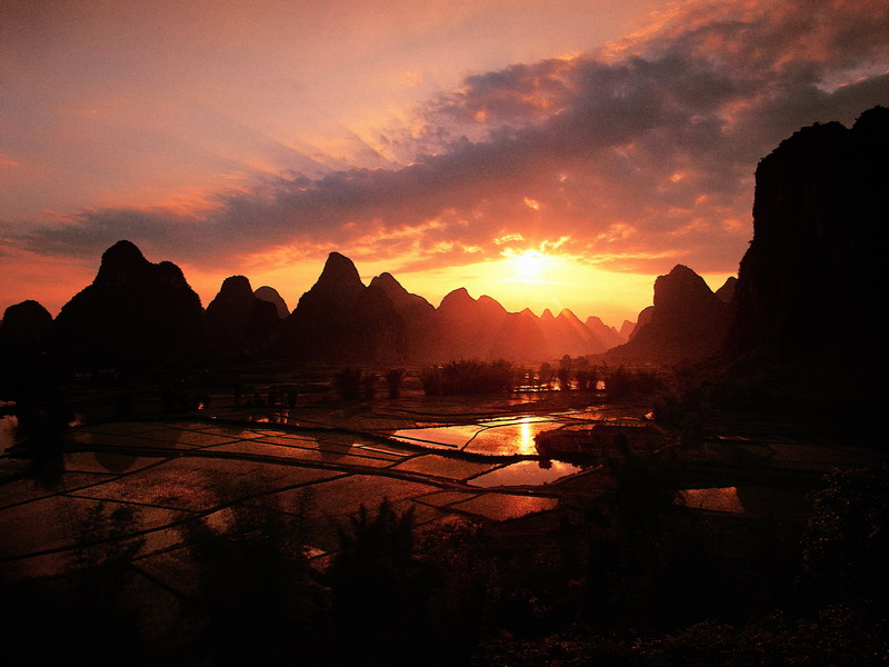 Guilin scenery www.cncnhiker.com